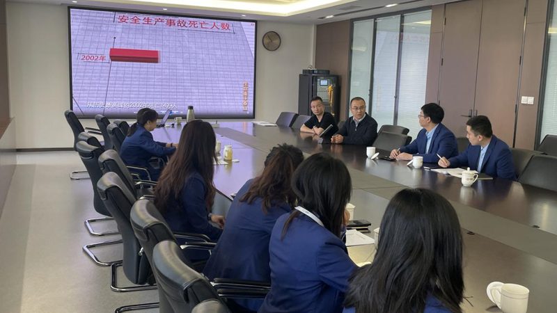 叉车培训学校：揭秘叉车操作培训内容与标准